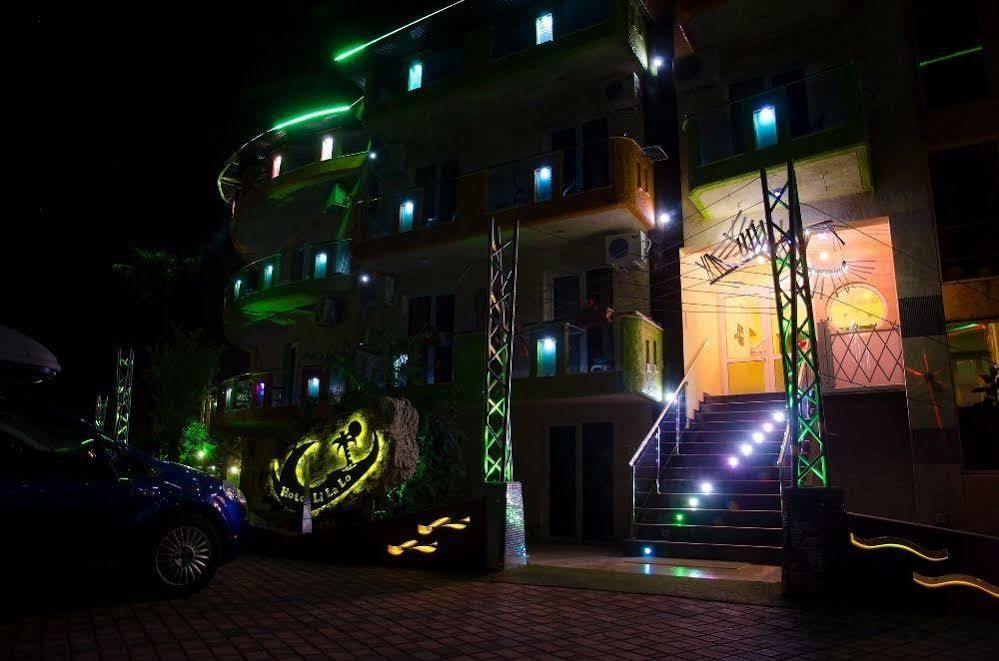 Lilalo Ηotel Paralía Екстериор снимка