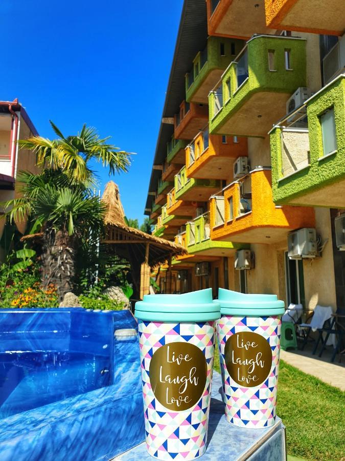 Lilalo Ηotel Paralía Екстериор снимка