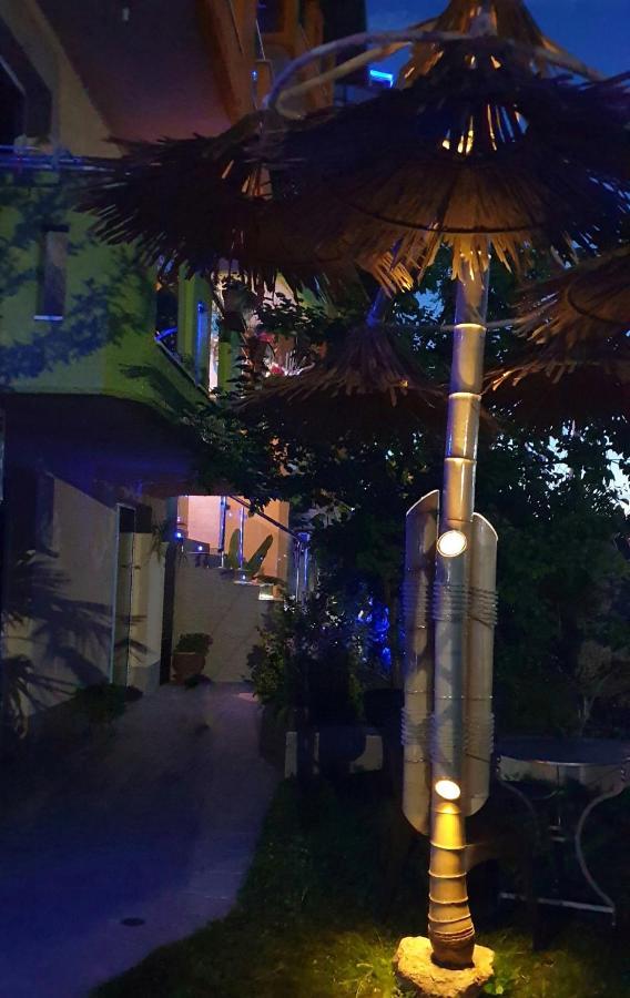 Lilalo Ηotel Paralía Екстериор снимка
